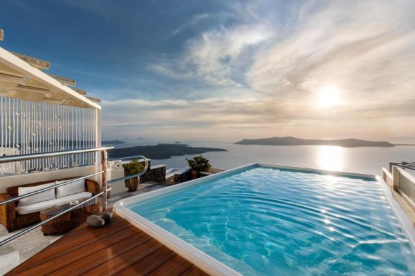 Vallas Apartments & Villas