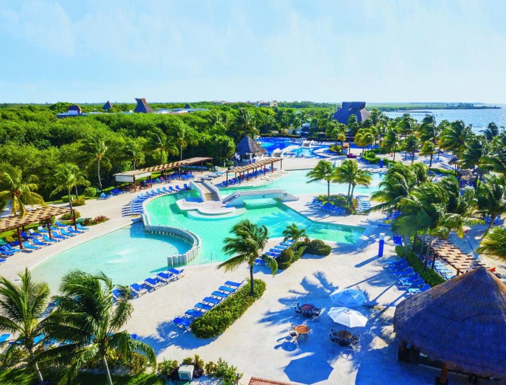 Hotel BlueBay Grand Esmeralda