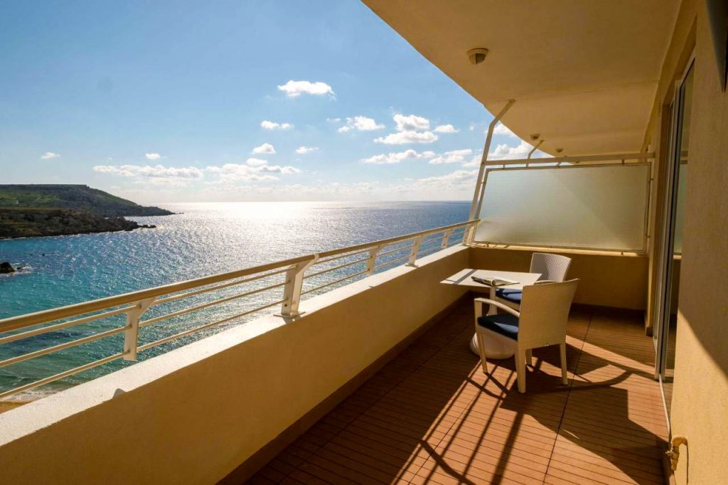 Radisson Blu Golden Sands Resort & Spa, Golden Bay