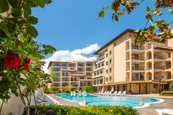 Aparthotel Rose Village
