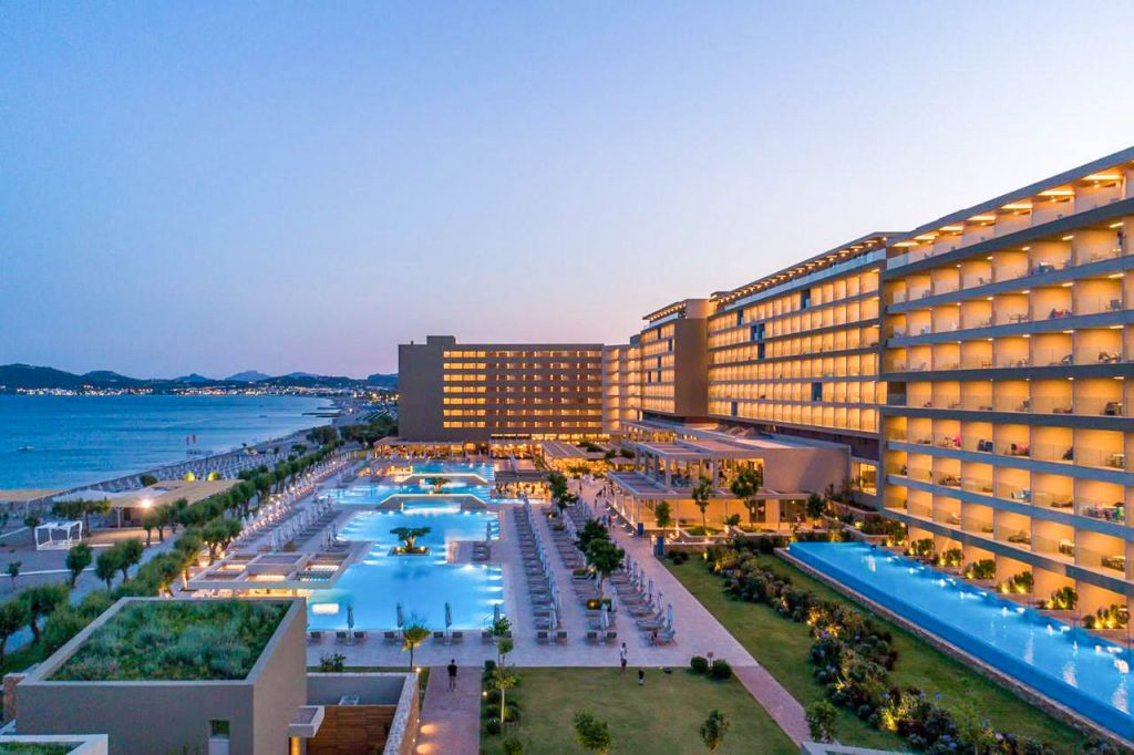 Amada Colossos Resort