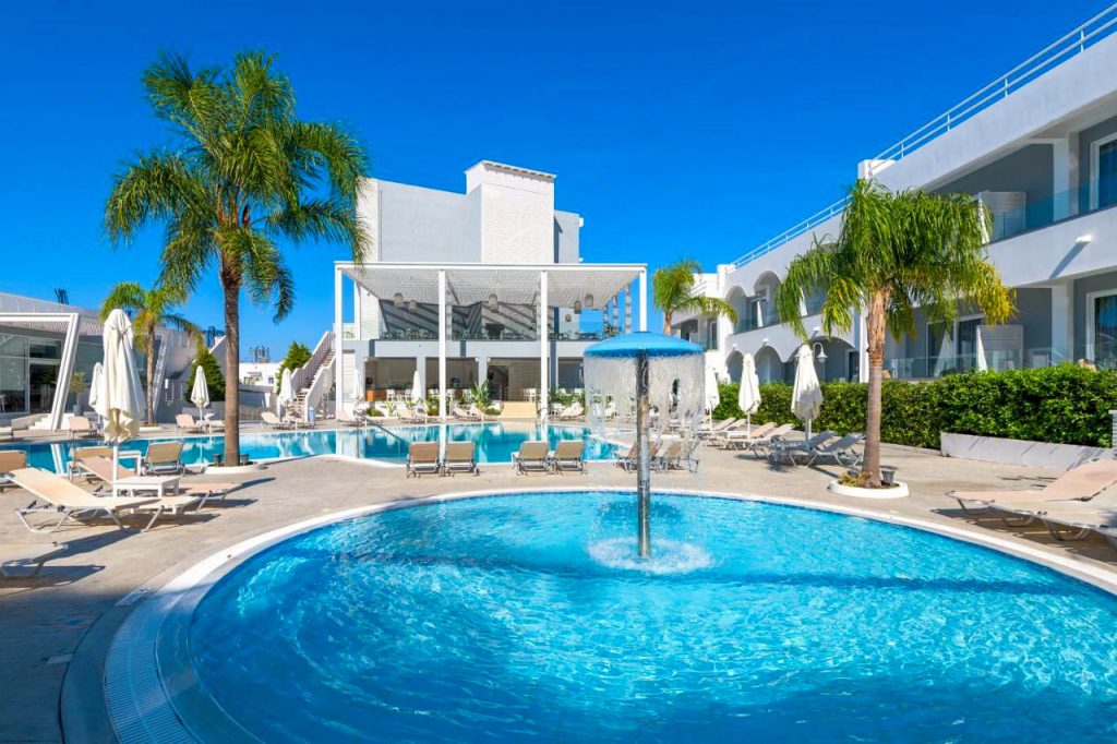 Oceanis Park Hotel