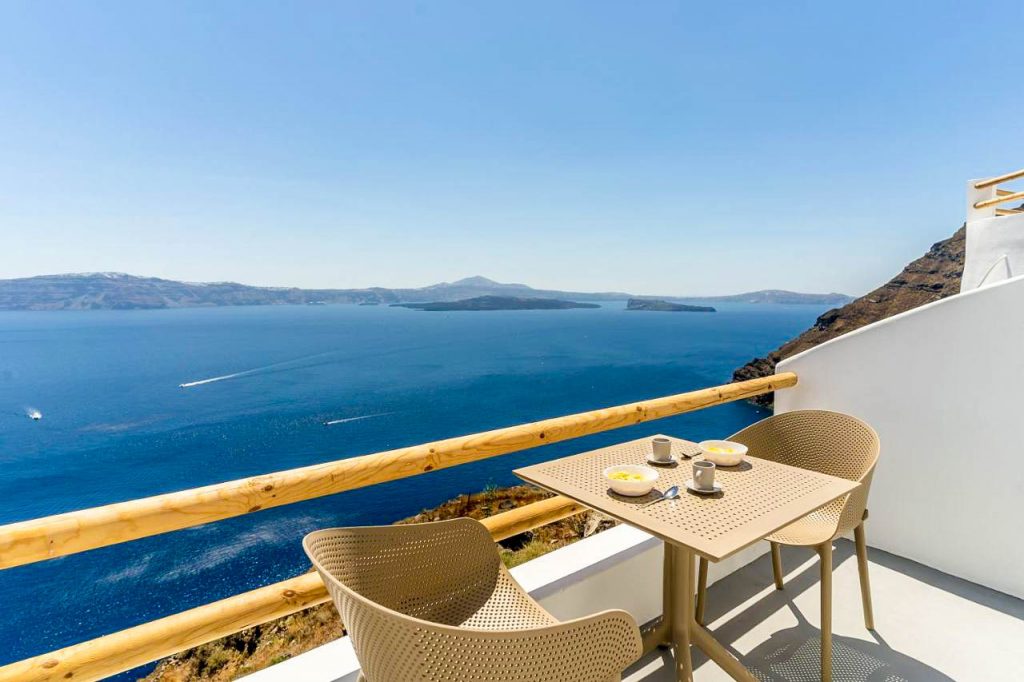Evanthia Best View Thirassia Island Hotel