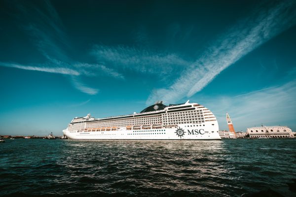 Cruise unsplash