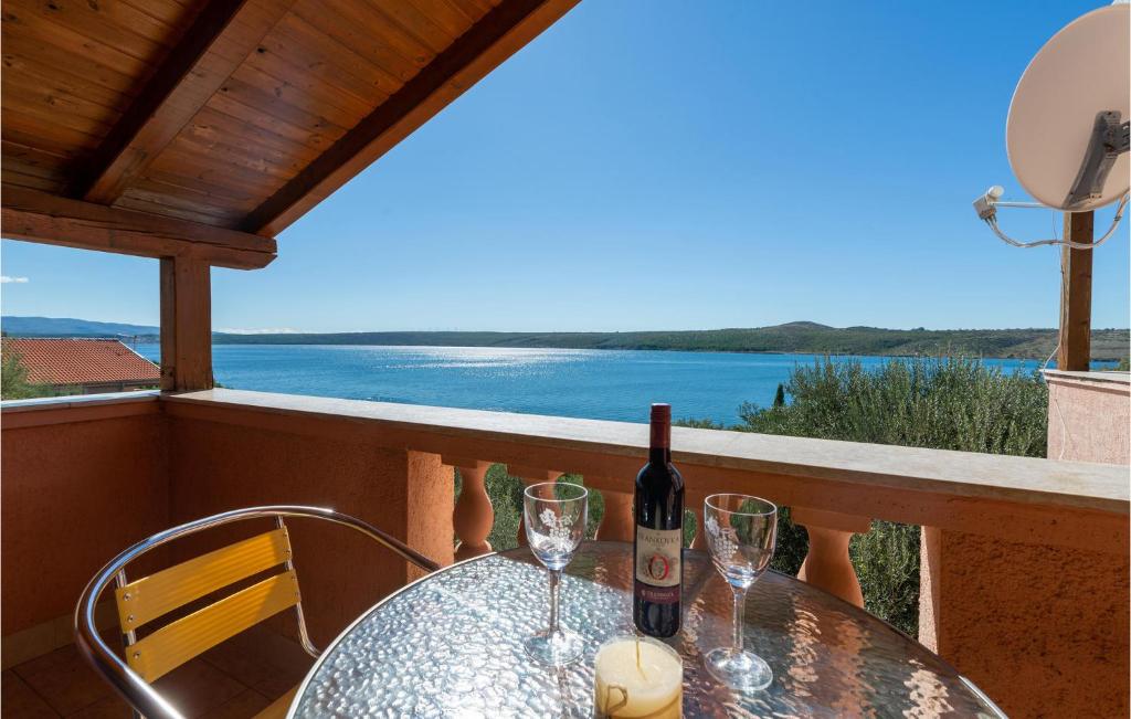 Nice apartment in Posedarje with 1 Bedrooms and WiFi