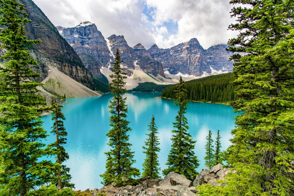 Canada Banff unsplash