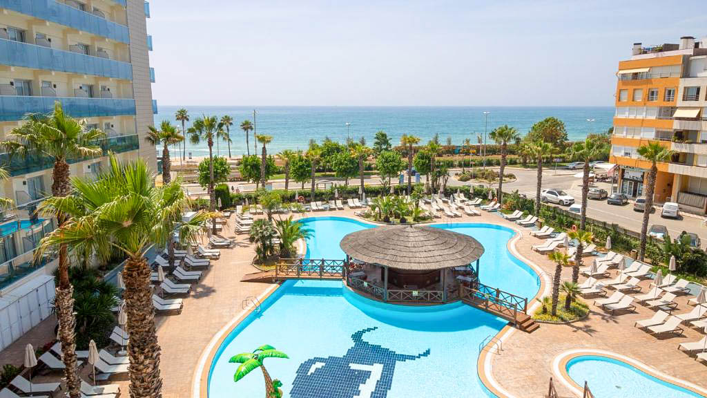 Golden Taurus Aquapark Resort