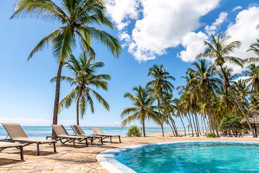 Karafuu Hotel Beach Resort