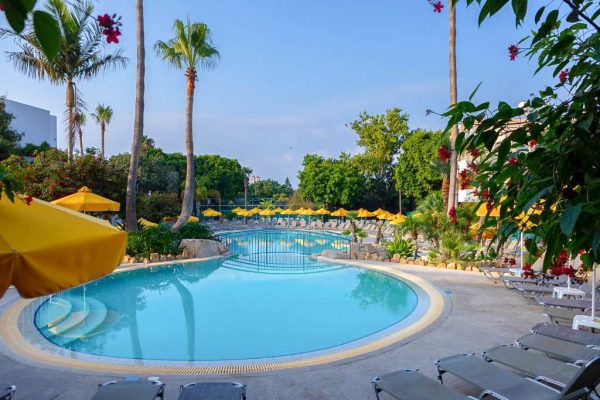 Mayfair Gardens Apartments