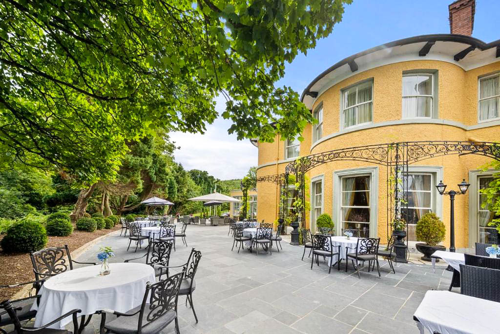 Cork's Vienna Woods Hotel & Villas