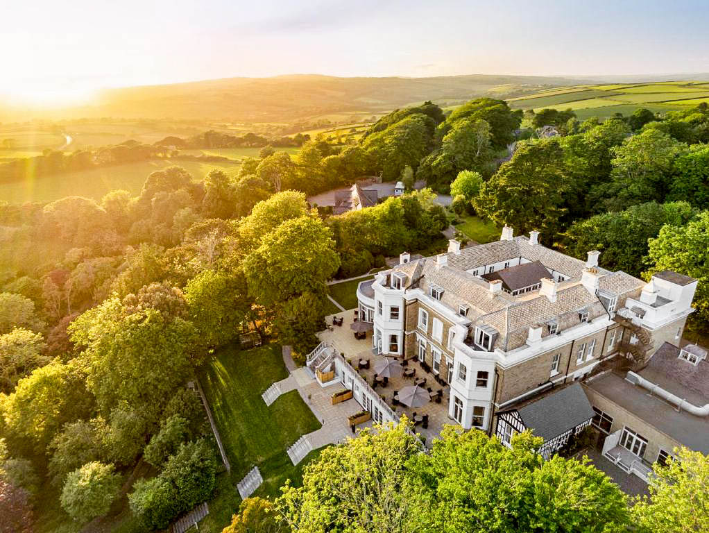 Trenython Manor Resort