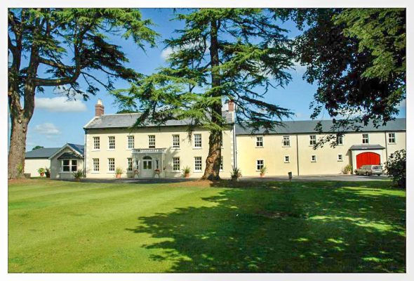 Roganstown Hotel & Country Club