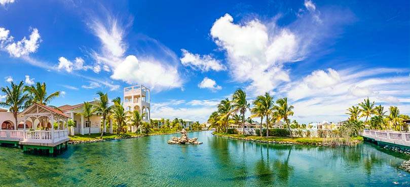 Memories Caribe Beach Resort