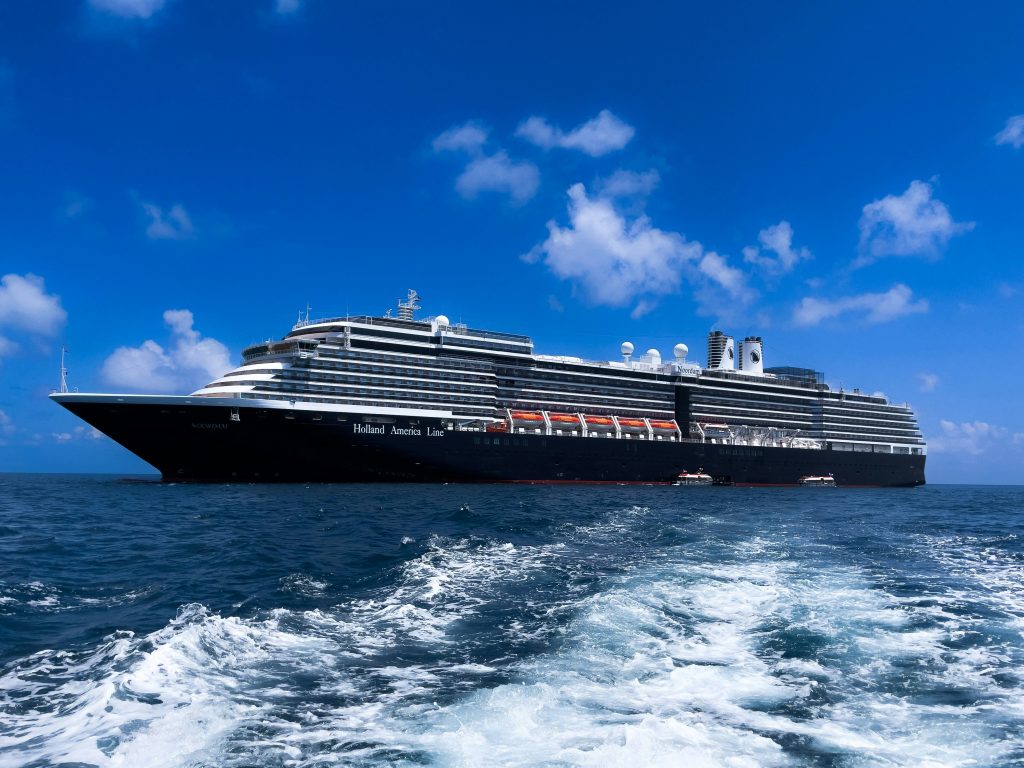 Cruise unsplash