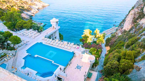 Ladonia Hotels Adakule
